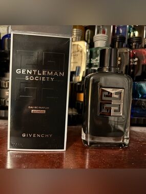 Givenchy Gentleman Society Extrême new